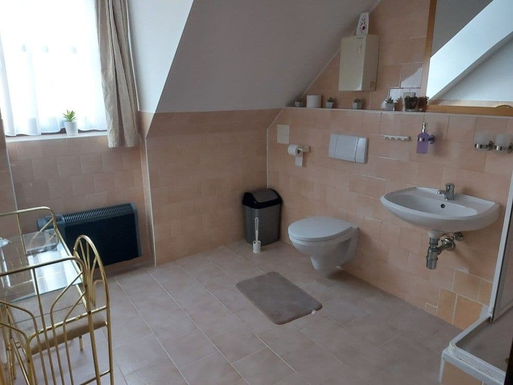 Predaj nebytového priestoru 429 m², U Horní brány, Broumov, Královéhradecký kraj Predaj nebytového priestoru 429 m², U Horní brány, Broumov, Královéhradecký kraj