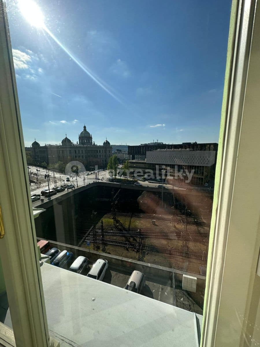 Prenájom bytu 1-izbový 26 m², Španělská, Praha, Praha Prenájom bytu 1-izbový 26 m², Španělská, Praha, Praha