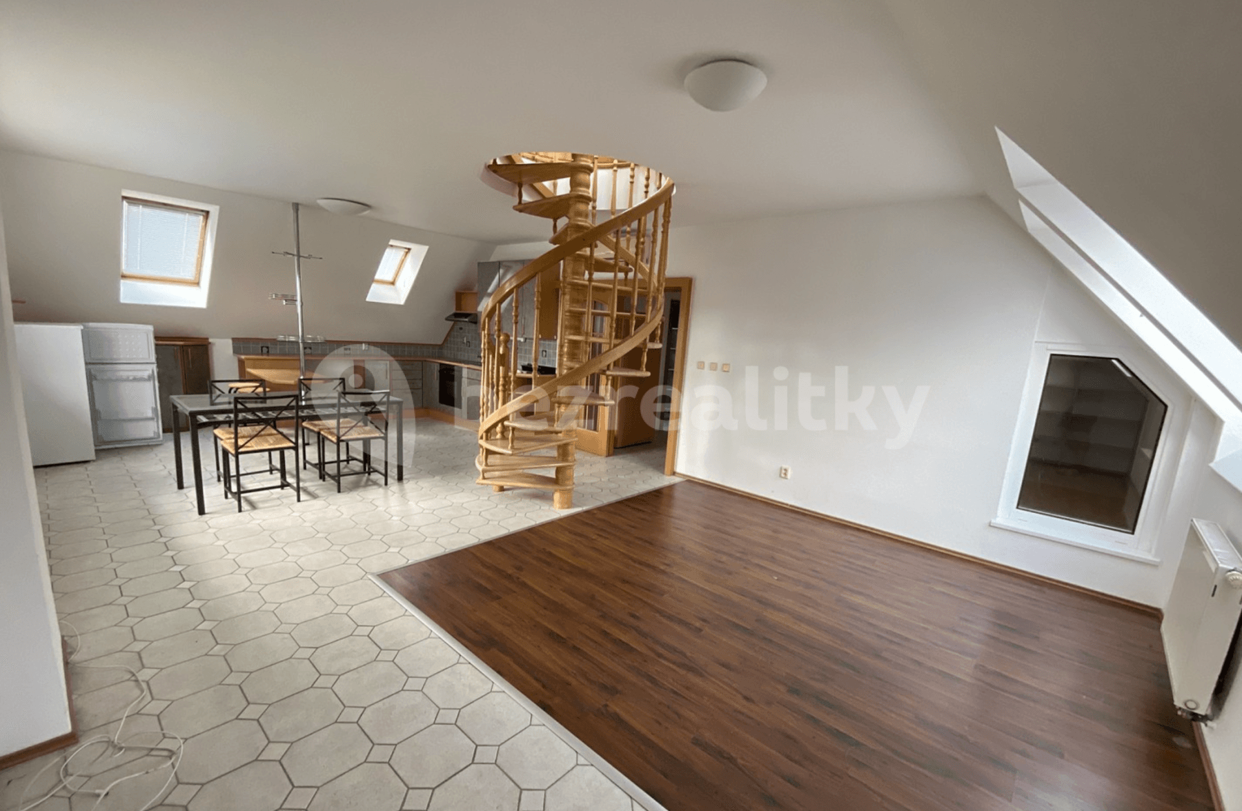 Prenájom bytu 3-izbový 109 m², Högrova, Brno, Jihomoravský kraj Prenájom bytu 3-izbový 109 m², Högrova, Brno, Jihomoravský kraj