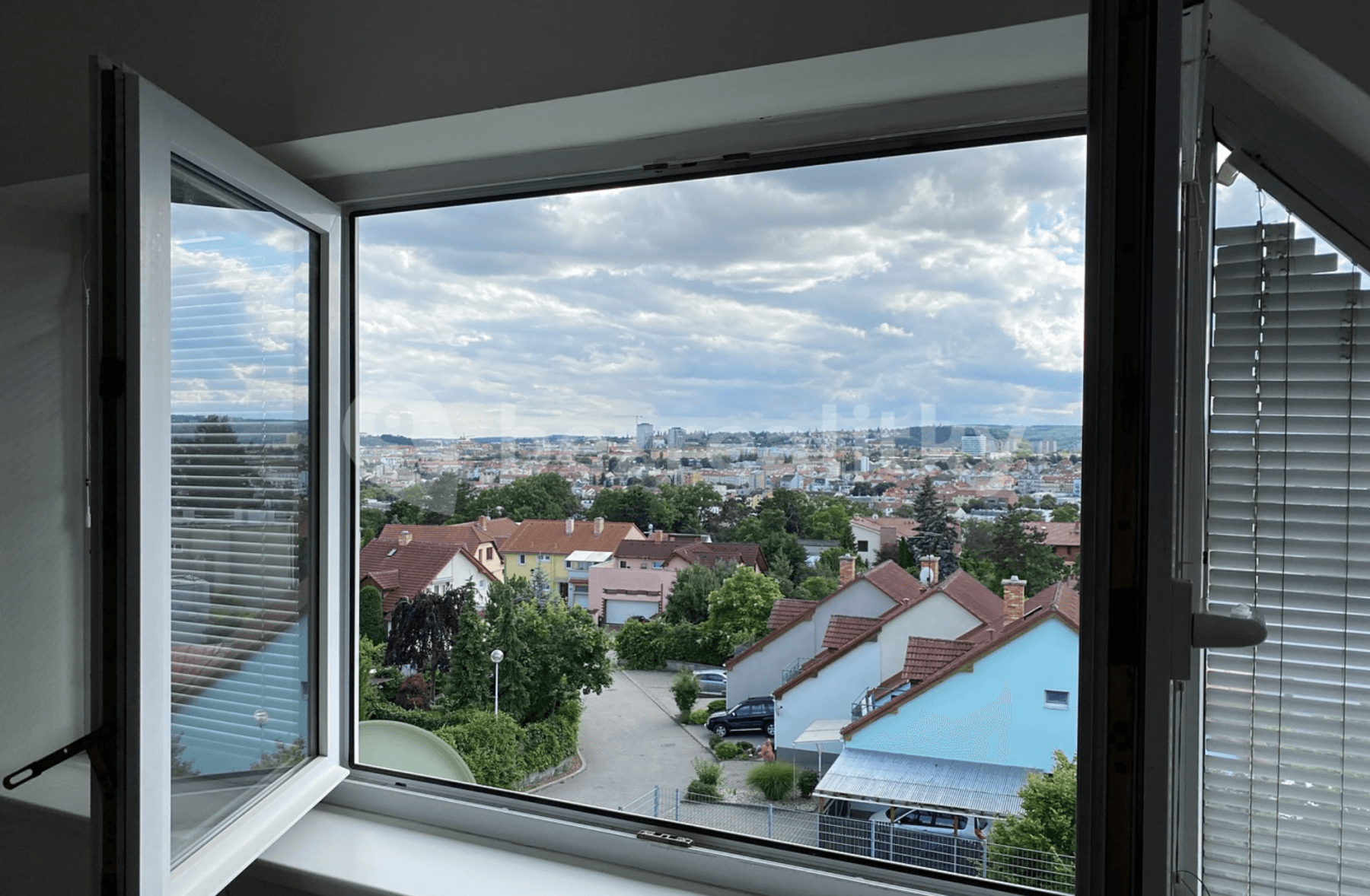 Prenájom bytu 3-izbový 109 m², Högrova, Brno, Jihomoravský kraj Prenájom bytu 3-izbový 109 m², Högrova, Brno, Jihomoravský kraj
