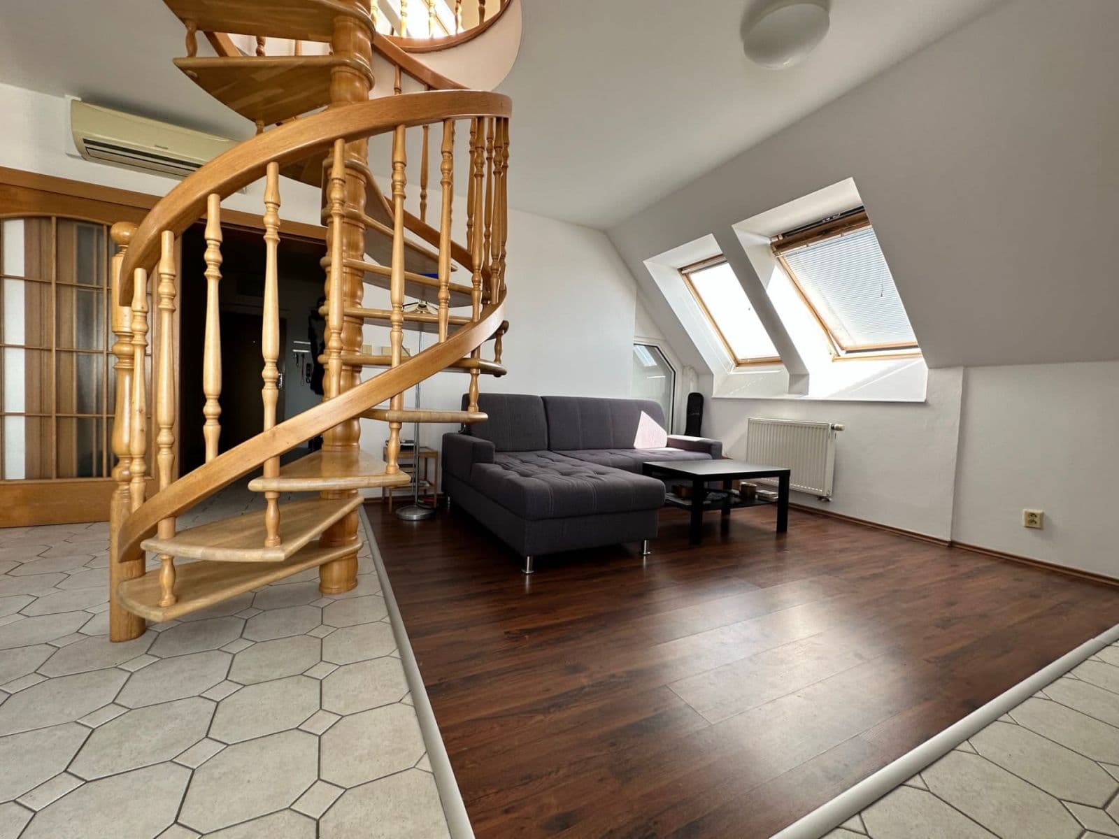 Prenájom bytu 3-izbový 109 m², Högrova, Brno, Jihomoravský kraj Prenájom bytu 3-izbový 109 m², Högrova, Brno, Jihomoravský kraj