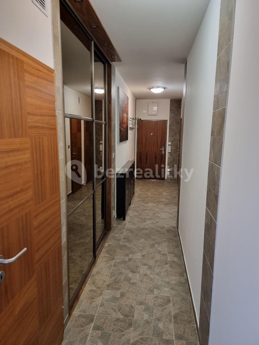 Prenájom bytu 3-izbový 94 m², Laurinova, Praha, Praha Prenájom bytu 3-izbový 94 m², Laurinova, Praha, Praha