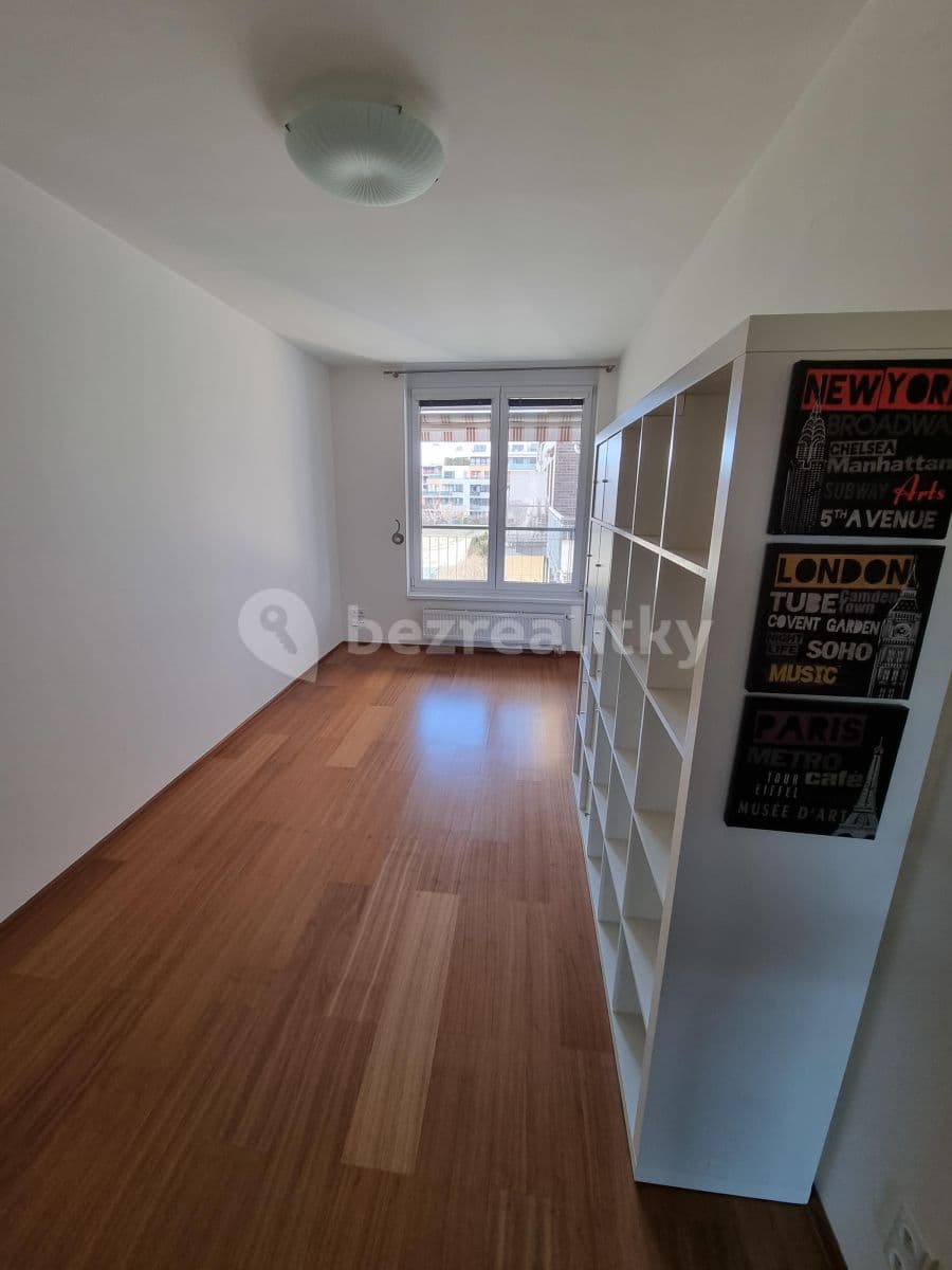 Prenájom bytu 3-izbový 94 m², Laurinova, Praha, Praha Prenájom bytu 3-izbový 94 m², Laurinova, Praha, Praha