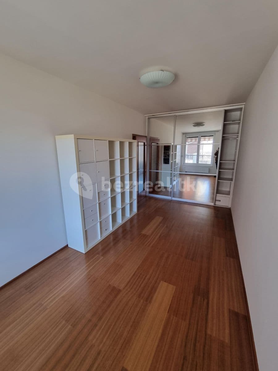 Prenájom bytu 3-izbový 94 m², Laurinova, Praha, Praha Prenájom bytu 3-izbový 94 m², Laurinova, Praha, Praha