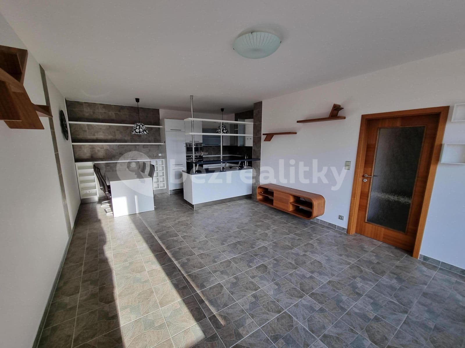 Prenájom bytu 3-izbový 94 m², Laurinova, Praha, Praha Prenájom bytu 3-izbový 94 m², Laurinova, Praha, Praha