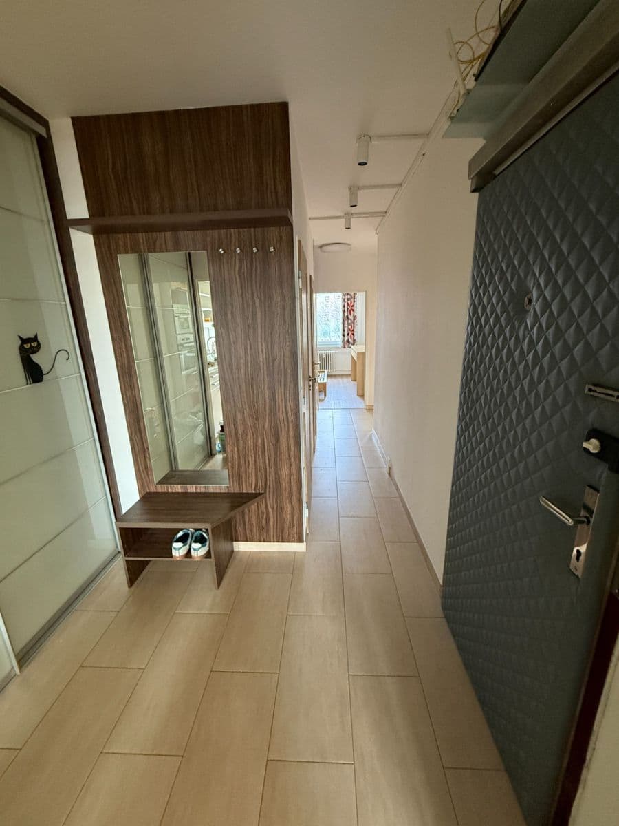 Prenájom bytu 3-izbový 79 m², Ovčí hájek, Praha, Praha Prenájom bytu 3-izbový 79 m², Ovčí hájek, Praha, Praha