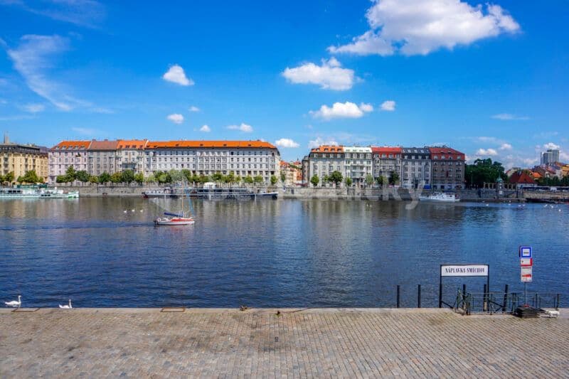 Prenájom bytu 2-izbový 50 m², Pivovarská, Praha, Praha Prenájom bytu 2-izbový 50 m², Pivovarská, Praha, Praha