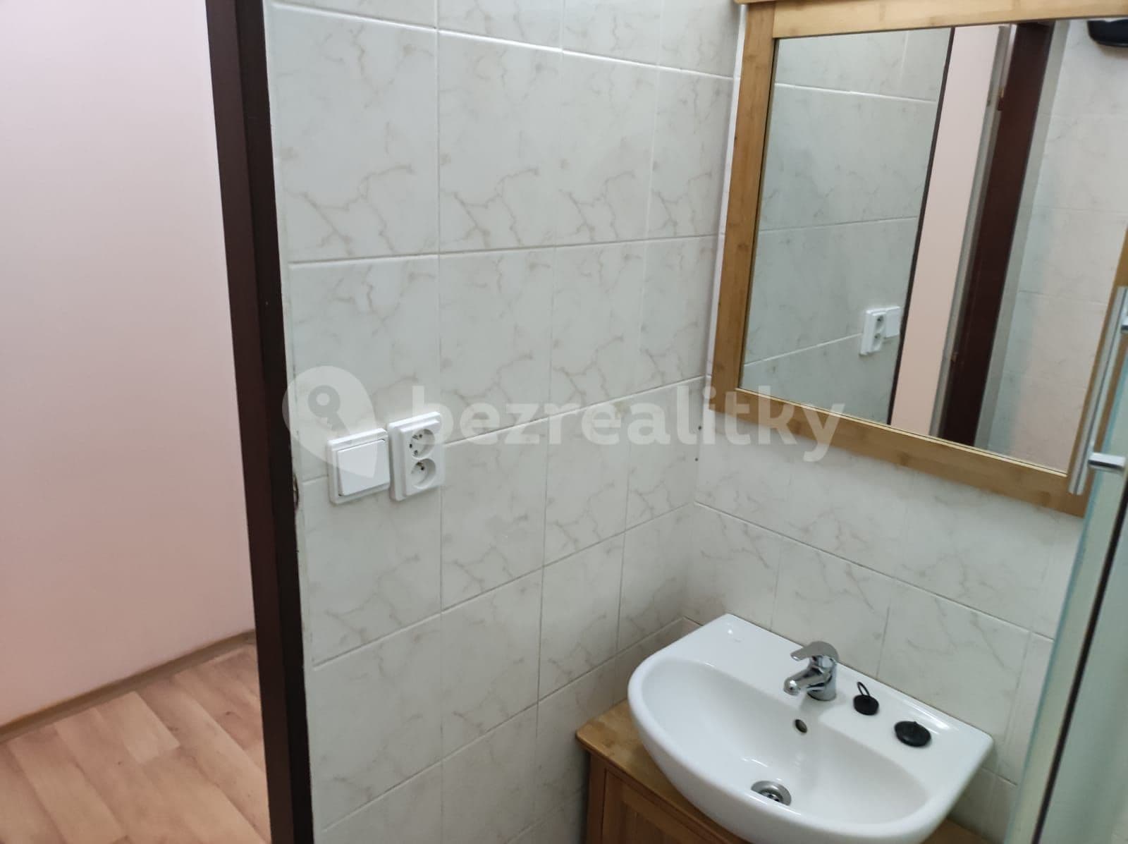 Prenájom bytu 1-izbový 33 m², Pod Vítkovem, Praha, Praha Prenájom bytu 1-izbový 33 m², Pod Vítkovem, Praha, Praha