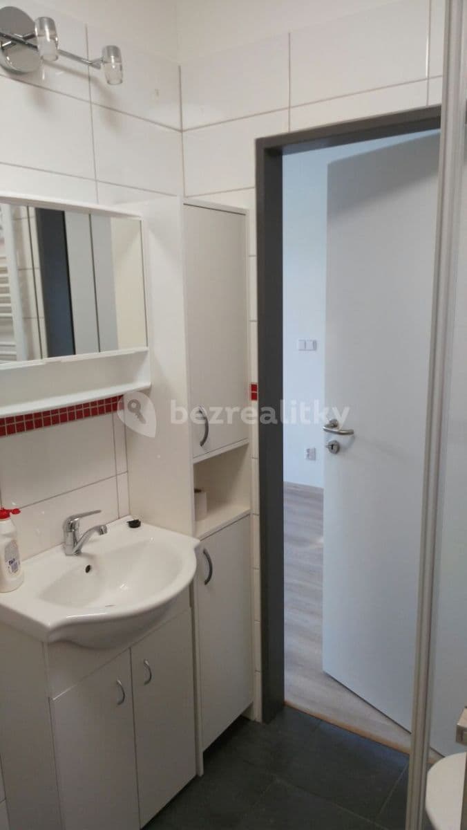 Prenájom bytu 1-izbový 22 m², Chlumova, Jihlava, Kraj Vysočina Prenájom bytu 1-izbový 22 m², Chlumova, Jihlava, Kraj Vysočina