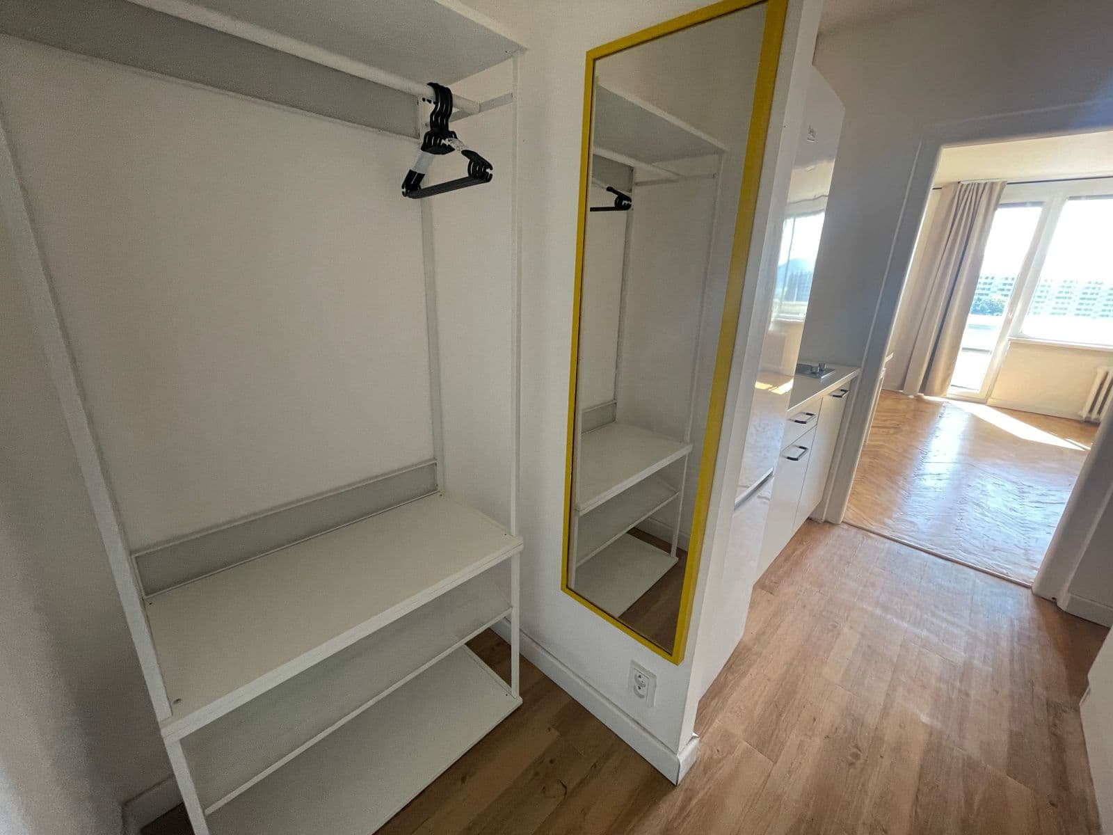 Prenájom bytu 1-izbový 30 m², Ostravská, Liberec, Liberecký kraj Prenájom bytu 1-izbový 30 m², Ostravská, Liberec, Liberecký kraj