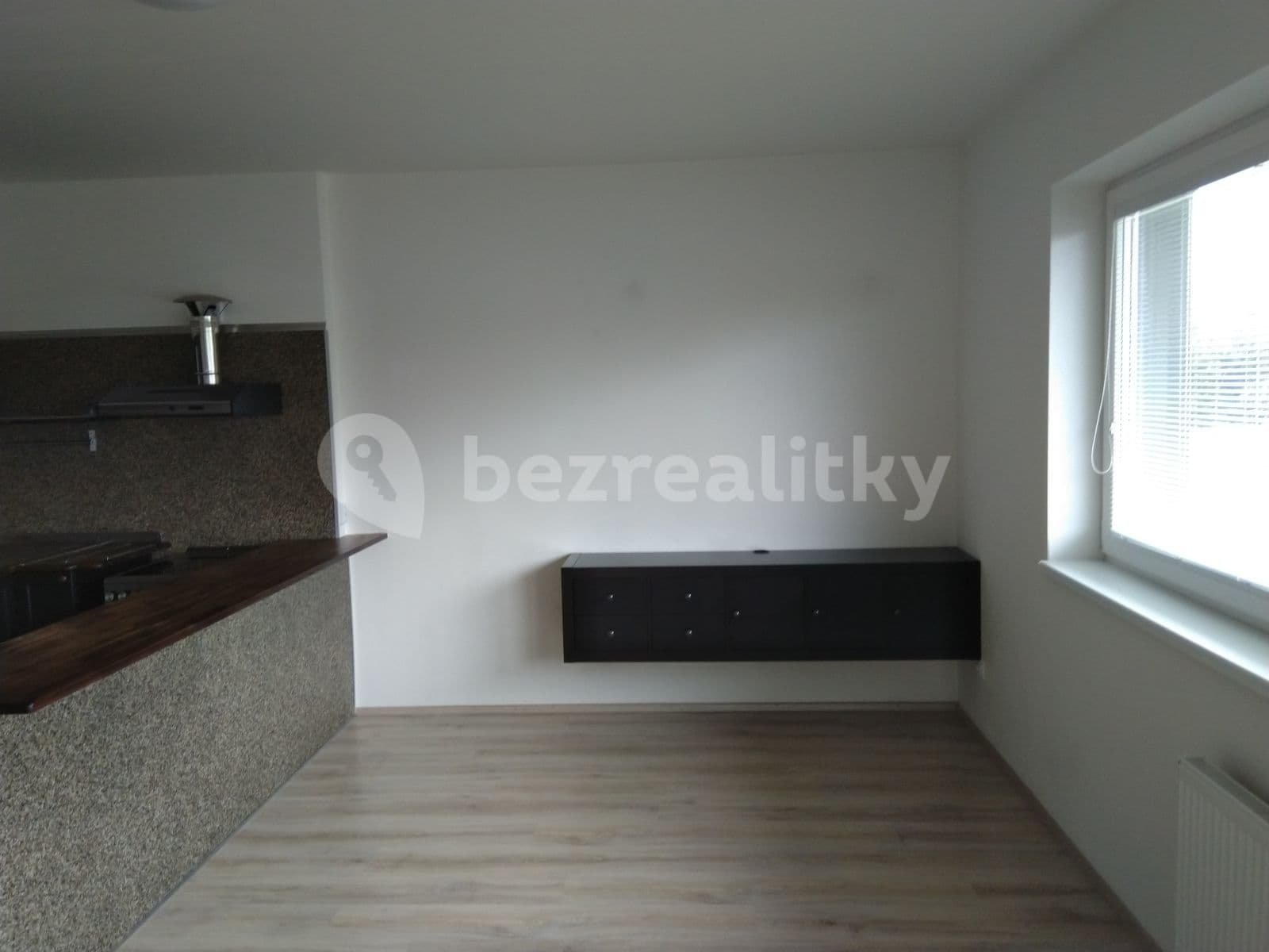 Prenájom bytu 1-izbový 50 m², Tupolevova, Praha, Praha Prenájom bytu 1-izbový 50 m², Tupolevova, Praha, Praha