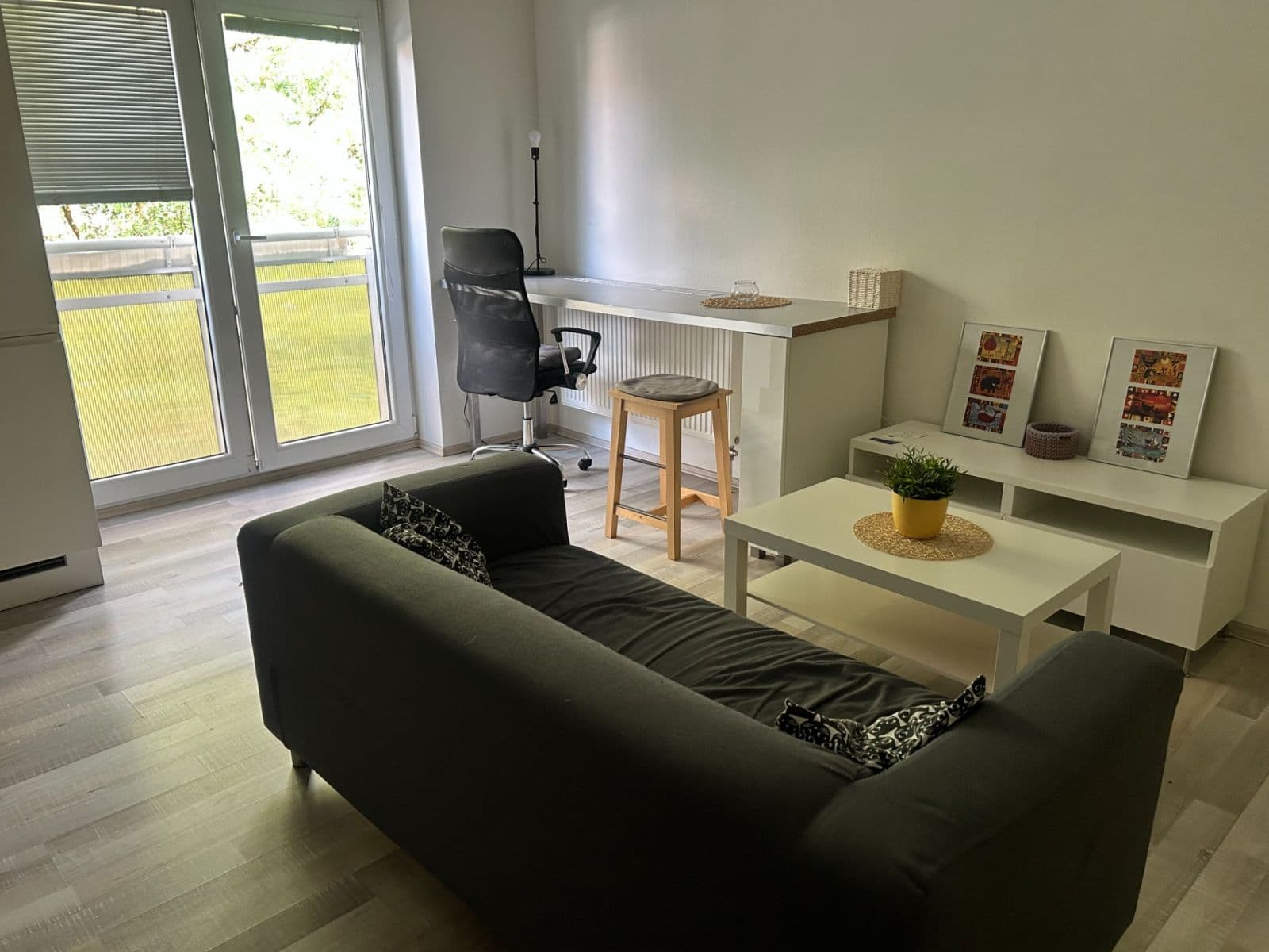Prenájom bytu 1-izbový 41 m², K Železnej studienke, Bratislava - mestská časť Staré Mesto, Bratislavský kraj Prenájom bytu 1-izbový 41 m², K Železnej studienke, Bratislava - mestská časť Staré Mesto, Bratislavský kraj