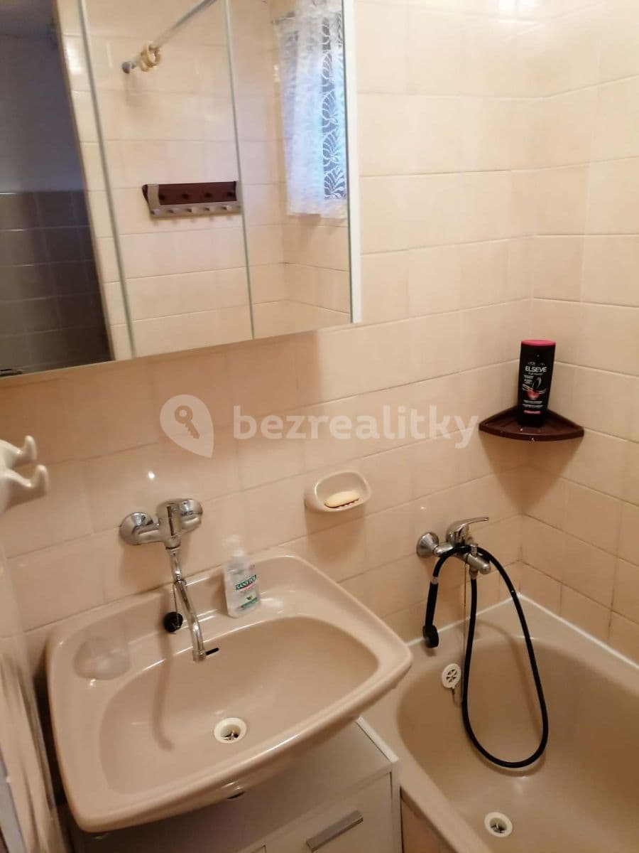 Prenájom rekreačného objektu, Březová-Oleško, Středočeský kraj Prenájom rekreačného objektu, Březová-Oleško, Středočeský kraj