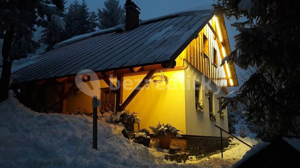 Prenájom rekreačného objektu, Čenkovice, Pardubický kraj Prenájom rekreačného objektu, Čenkovice, Pardubický kraj