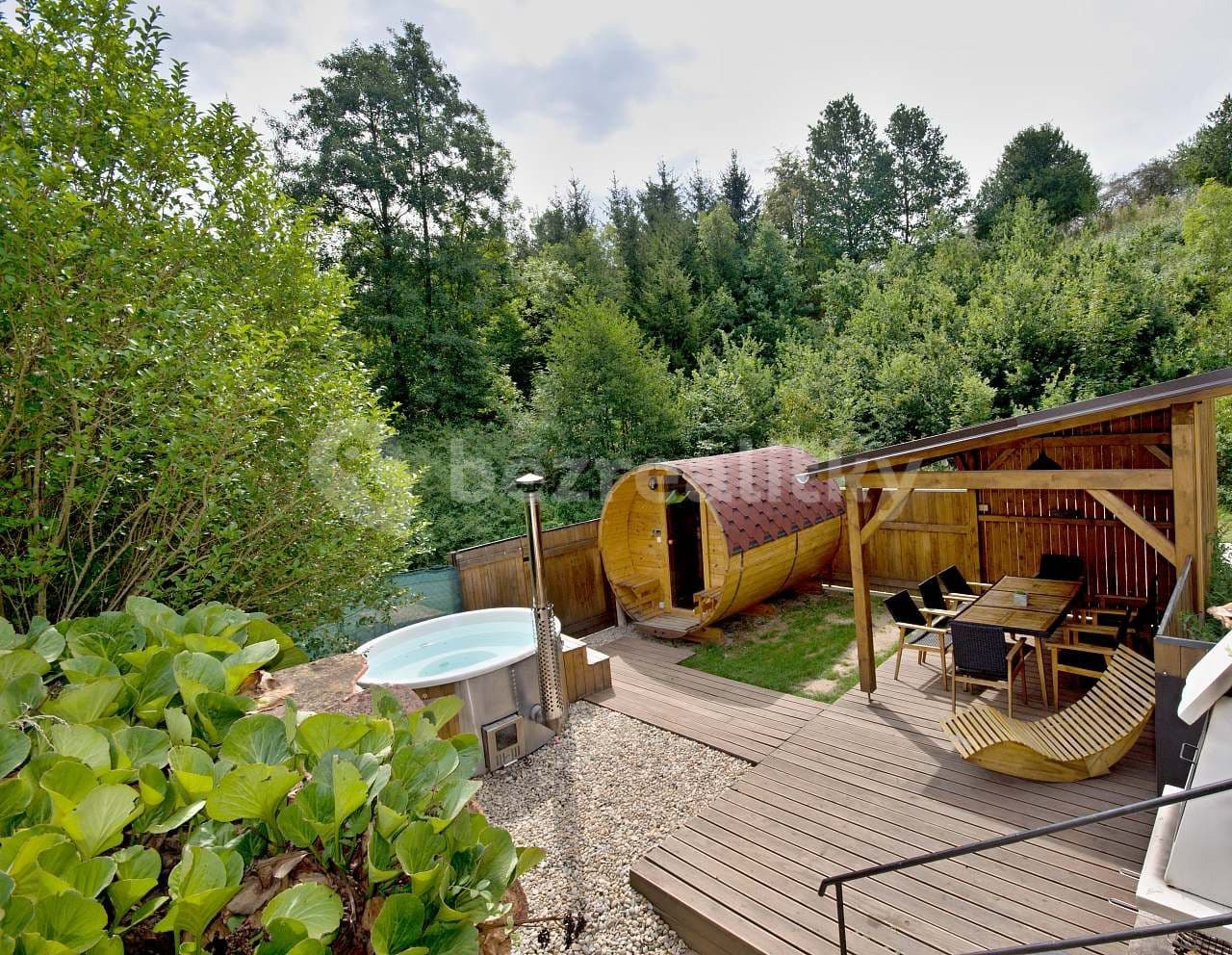 Prenájom rekreačného objektu, Police, Kraj Vysočina Prenájom rekreačného objektu, Police, Kraj Vysočina