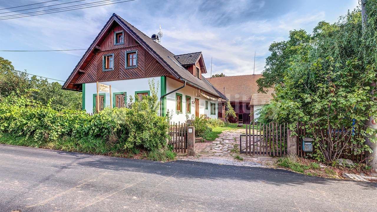 Prenájom rekreačného objektu, Pecka, Královéhradecký kraj Prenájom rekreačného objektu, Pecka, Královéhradecký kraj