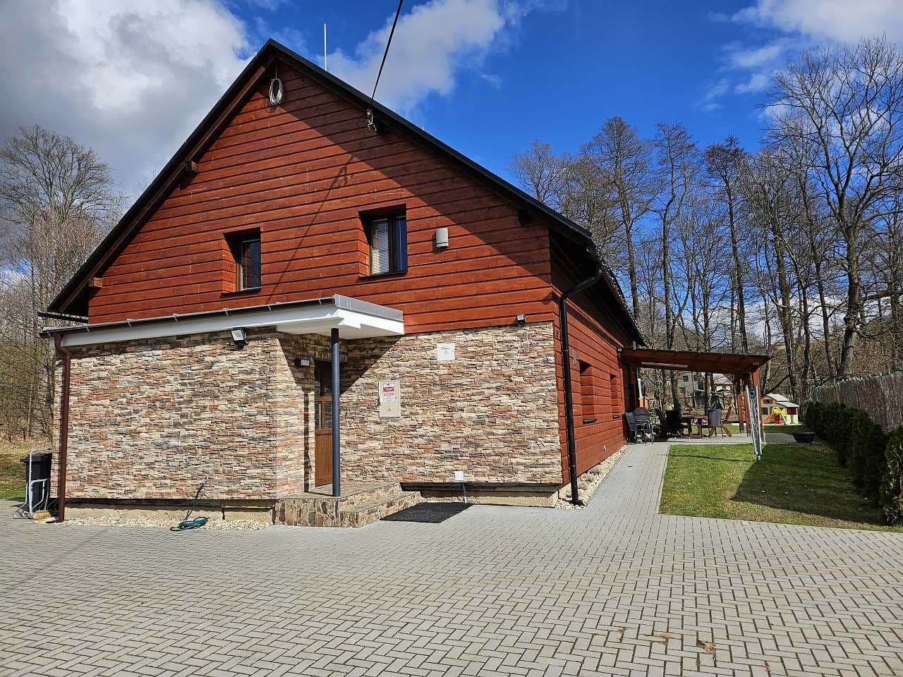 Prenájom rekreačného objektu, Králíky, Pardubický kraj Prenájom rekreačného objektu, Králíky, Pardubický kraj