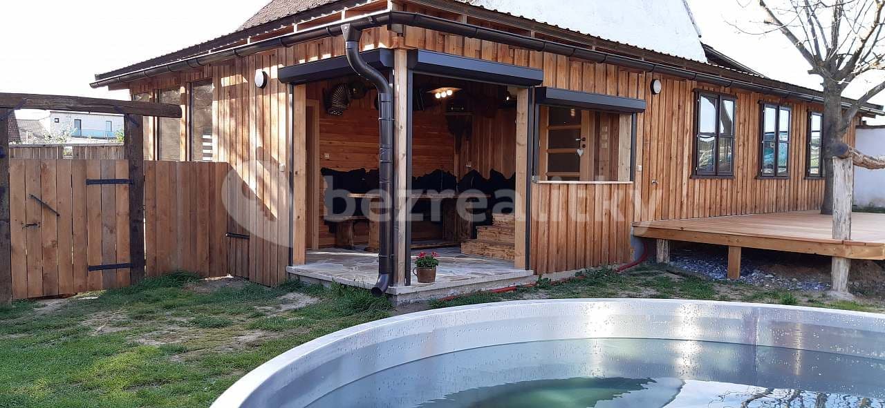 Prenájom rekreačného objektu, Dešov, Kraj Vysočina Prenájom rekreačného objektu, Dešov, Kraj Vysočina