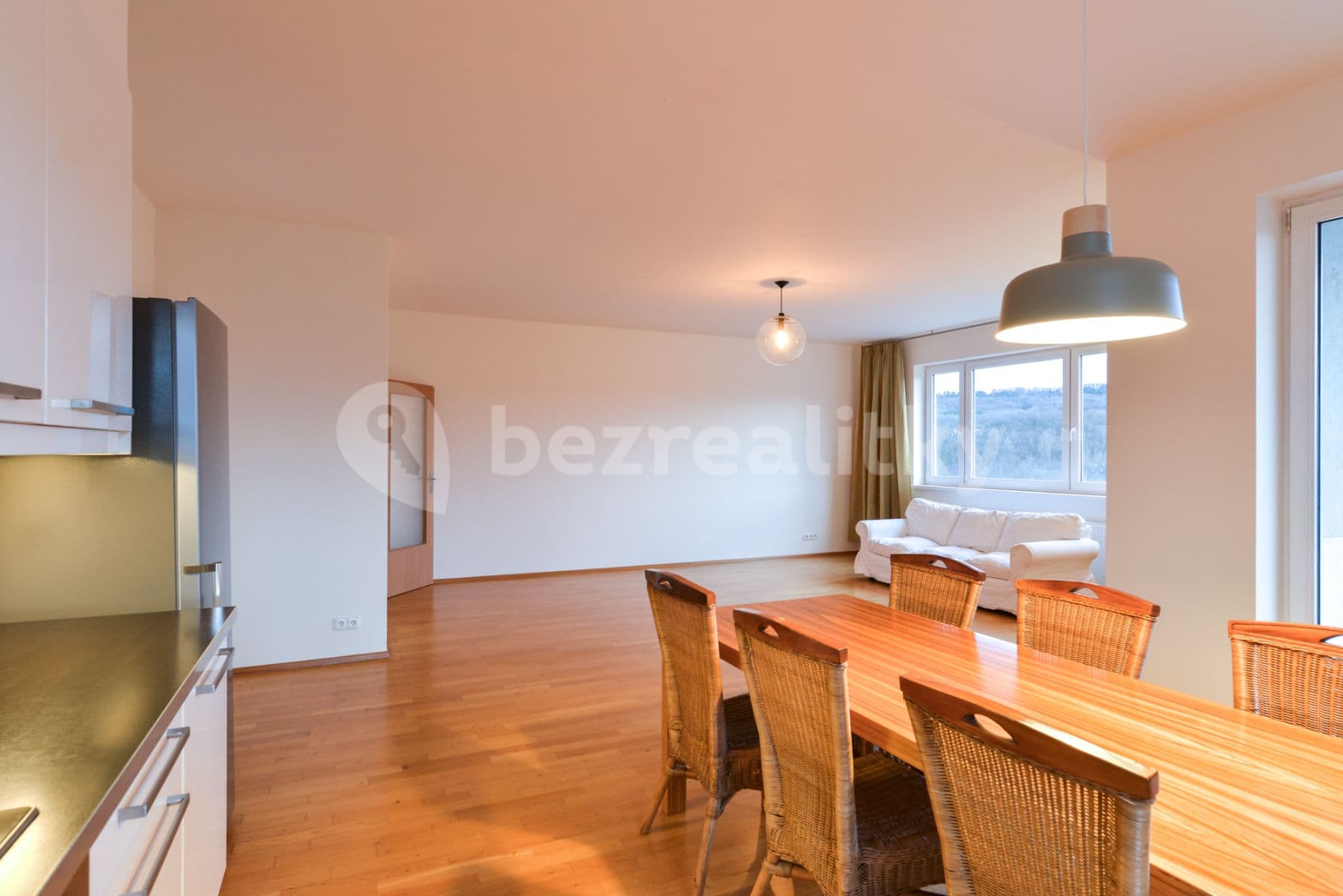 Prenájom bytu 2-izbový 87 m², Kudrnova, Praha, Praha Prenájom bytu 2-izbový 87 m², Kudrnova, Praha, Praha