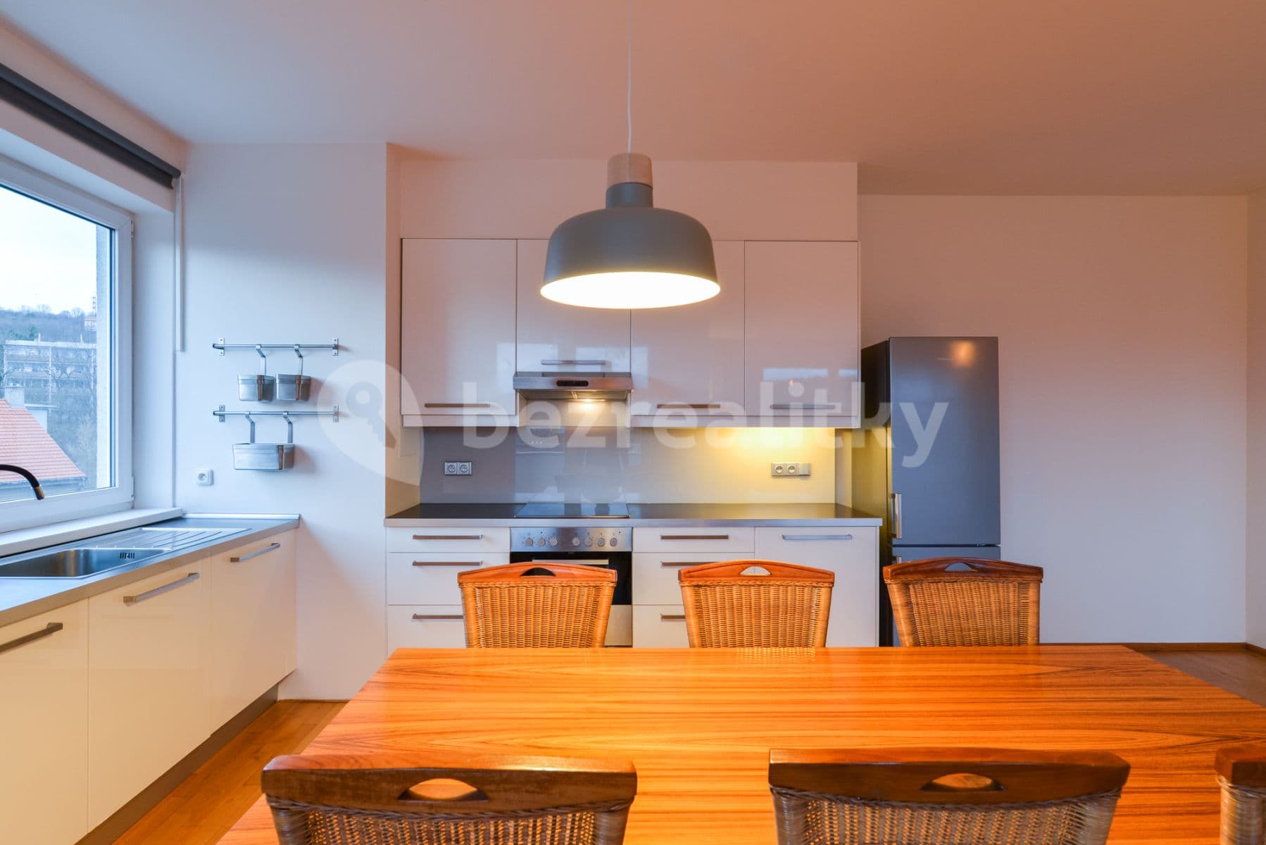 Prenájom bytu 2-izbový 87 m², Kudrnova, Praha, Praha Prenájom bytu 2-izbový 87 m², Kudrnova, Praha, Praha