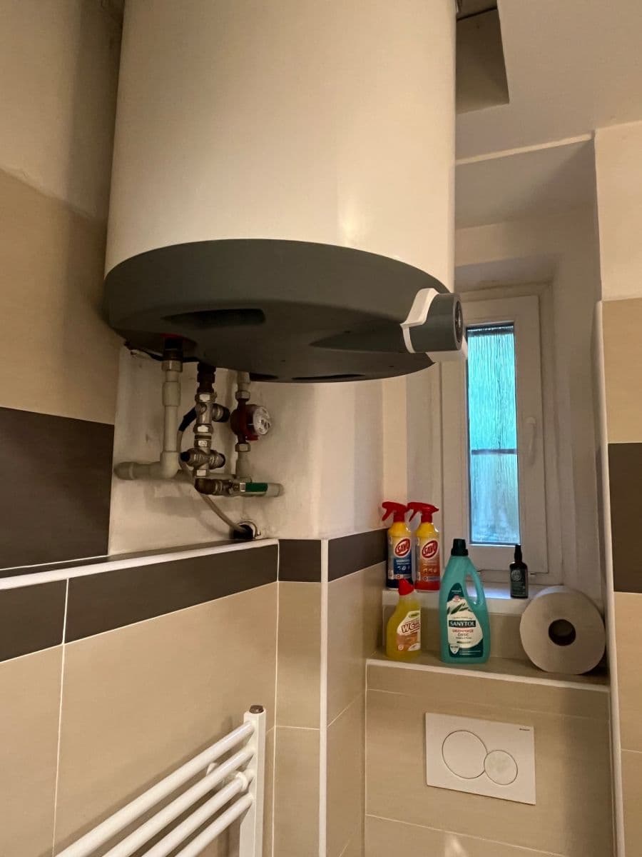 Prenájom bytu 1-izbový 25 m², Na Dolinách, Praha, Praha Prenájom bytu 1-izbový 25 m², Na Dolinách, Praha, Praha