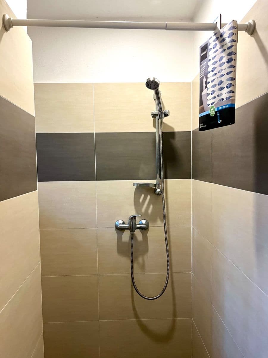 Prenájom bytu 1-izbový 25 m², Na Dolinách, Praha, Praha Prenájom bytu 1-izbový 25 m², Na Dolinách, Praha, Praha
