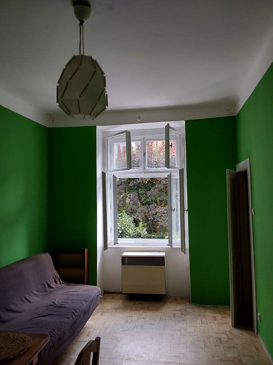 Prenájom bytu 1-izbový 44 m², Madridská, Praha, Praha Prenájom bytu 1-izbový 44 m², Madridská, Praha, Praha