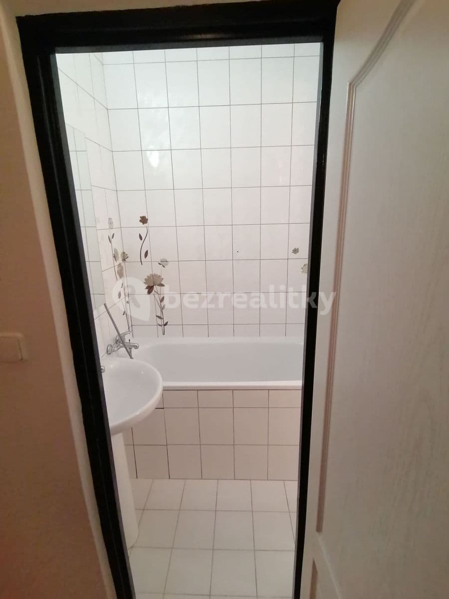 Prenájom bytu 2-izbový 63 m², Pařížská, Kladno, Středočeský kraj Prenájom bytu 2-izbový 63 m², Pařížská, Kladno, Středočeský kraj
