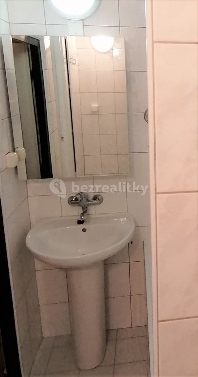 Prenájom bytu 2-izbový 63 m², Pařížská, Kladno, Středočeský kraj Prenájom bytu 2-izbový 63 m², Pařížská, Kladno, Středočeský kraj
