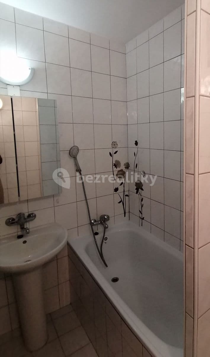 Prenájom bytu 2-izbový 63 m², Pařížská, Kladno, Středočeský kraj Prenájom bytu 2-izbový 63 m², Pařížská, Kladno, Středočeský kraj