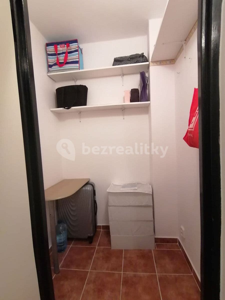 Prenájom bytu 2-izbový 63 m², Pařížská, Kladno, Středočeský kraj Prenájom bytu 2-izbový 63 m², Pařížská, Kladno, Středočeský kraj