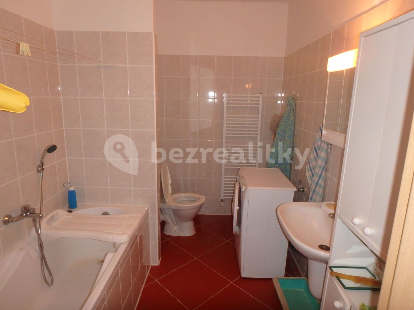 Prenájom bytu 2-izbový 43 m², U Nemocnice, Jilemnice, Liberecký kraj Prenájom bytu 2-izbový 43 m², U Nemocnice, Jilemnice, Liberecký kraj