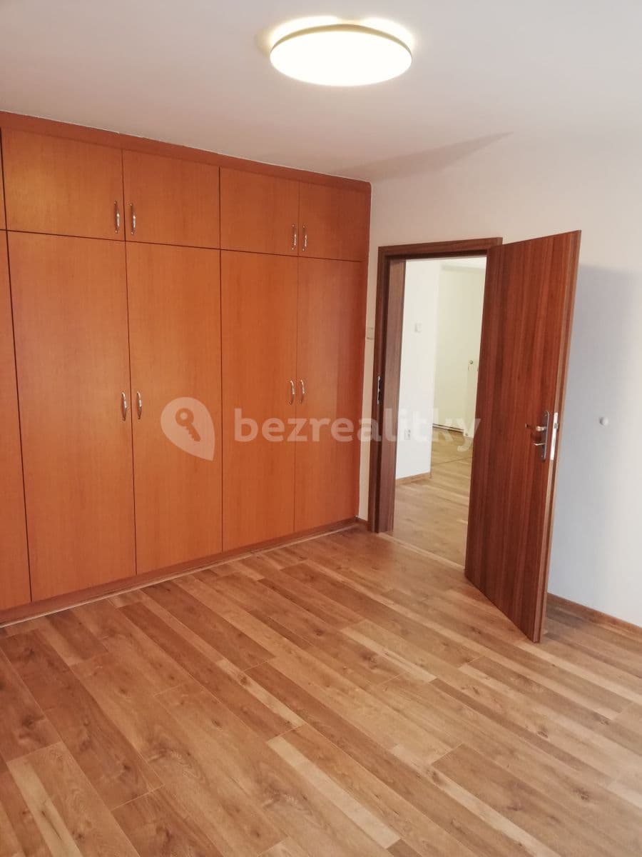 Prenájom bytu 2-izbový 55 m², Beroun, Středočeský kraj