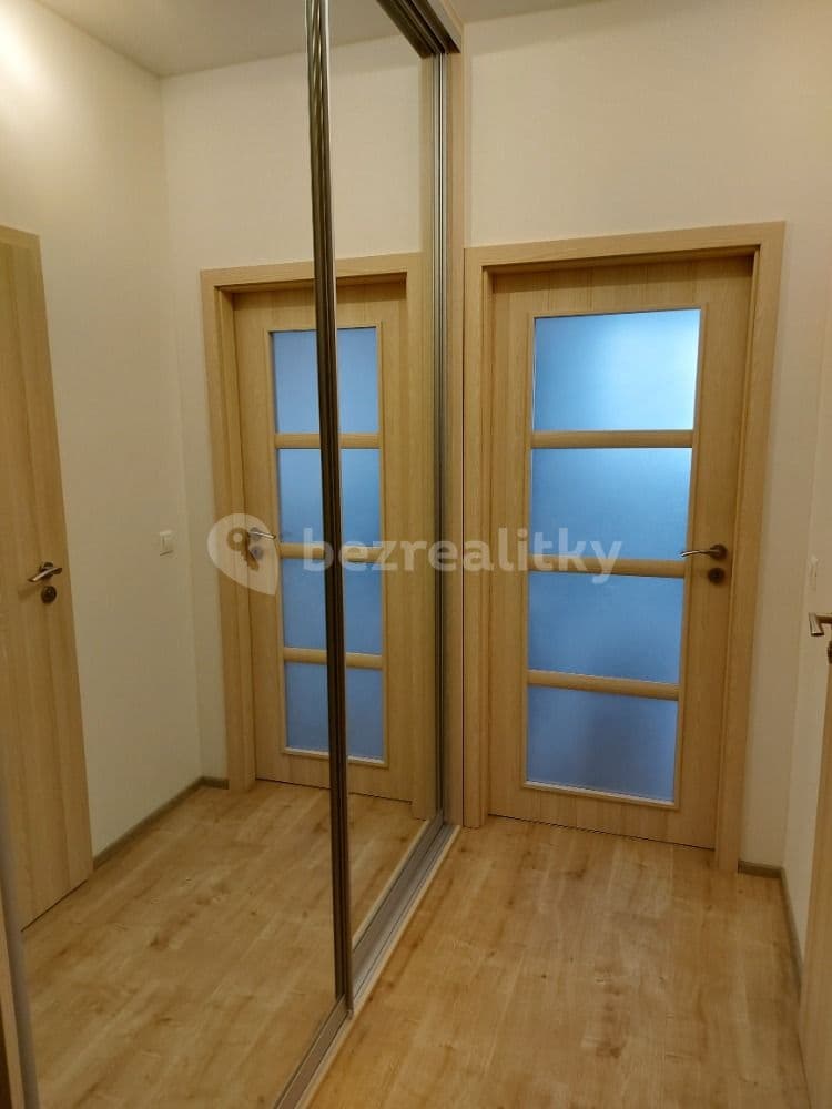 Prenájom bytu 1-izbový 33 m², Freyova, Praha, Praha Prenájom bytu 1-izbový 33 m², Freyova, Praha, Praha