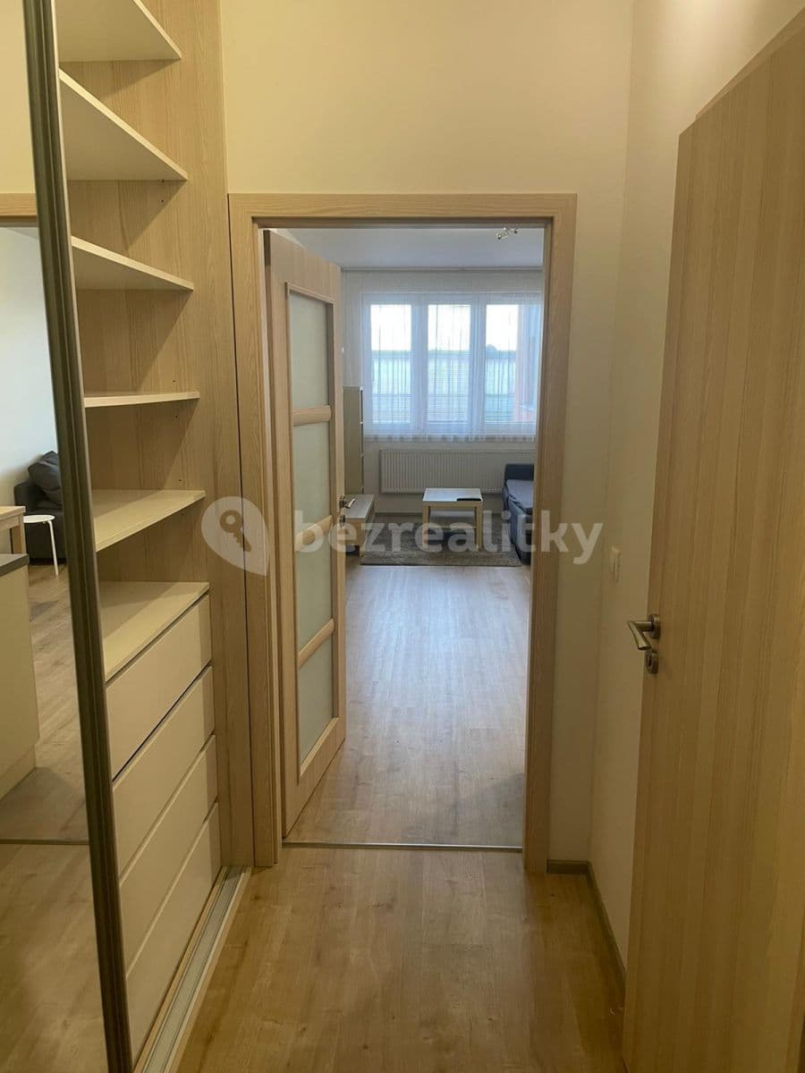 Prenájom bytu 1-izbový 33 m², Freyova, Praha, Praha Prenájom bytu 1-izbový 33 m², Freyova, Praha, Praha