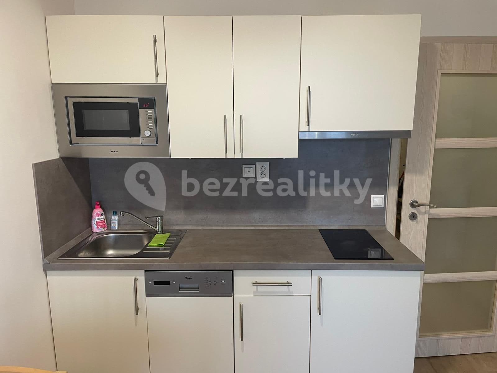 Prenájom bytu 1-izbový 33 m², Freyova, Praha, Praha Prenájom bytu 1-izbový 33 m², Freyova, Praha, Praha