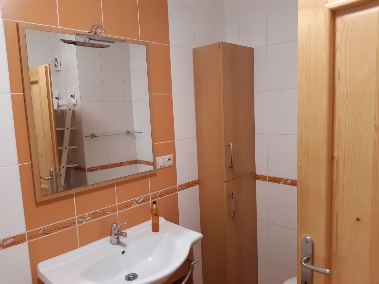 Prenájom bytu 2-izbový 67 m², Masarykovo náměstí, Stříbro, Plzeňský kraj Prenájom bytu 2-izbový 67 m², Masarykovo náměstí, Stříbro, Plzeňský kraj