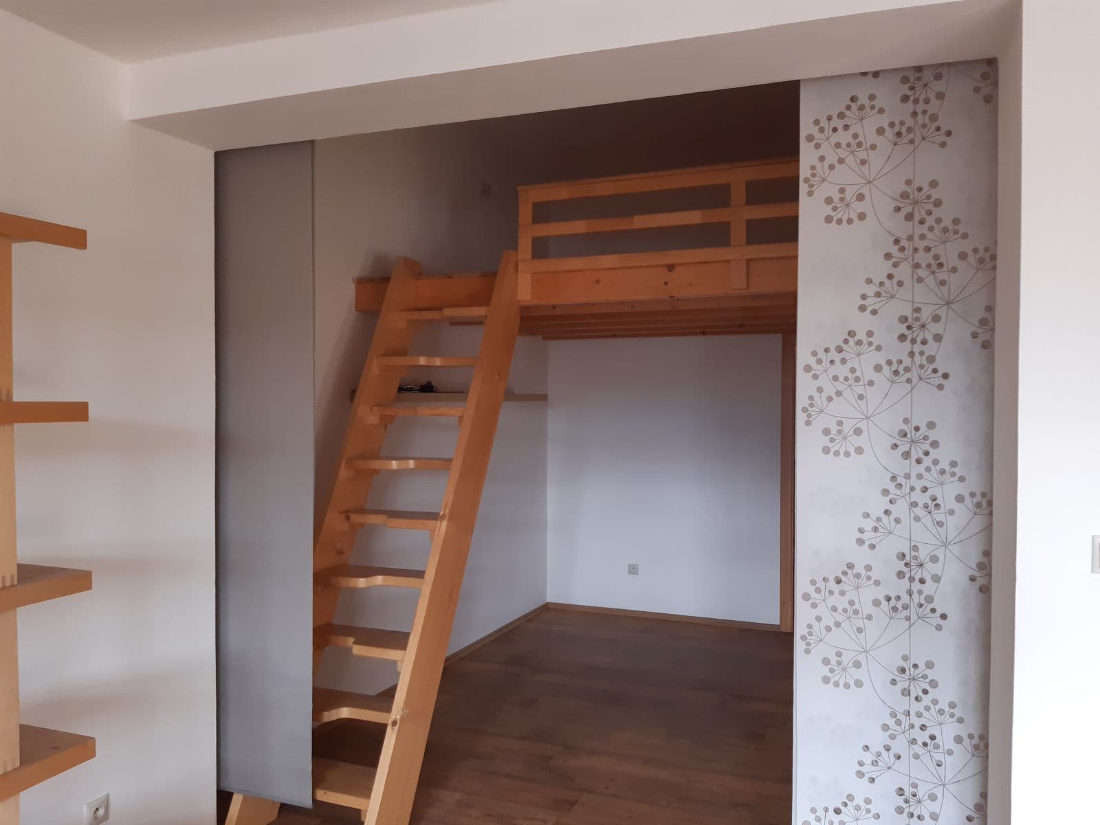 Prenájom bytu 2-izbový 67 m², Masarykovo náměstí, Stříbro, Plzeňský kraj Prenájom bytu 2-izbový 67 m², Masarykovo náměstí, Stříbro, Plzeňský kraj