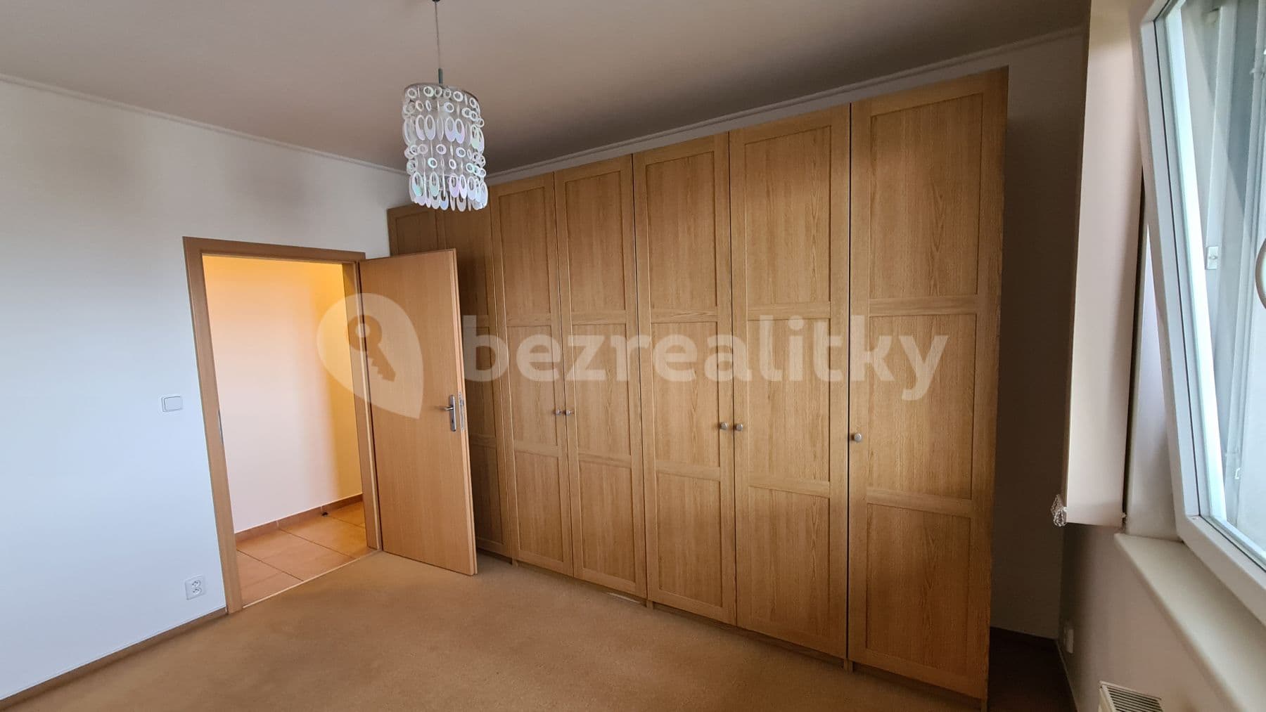 Prenájom bytu 3-izbový 92 m², Marie Podvalové, Praha, Praha Prenájom bytu 3-izbový 92 m², Marie Podvalové, Praha, Praha