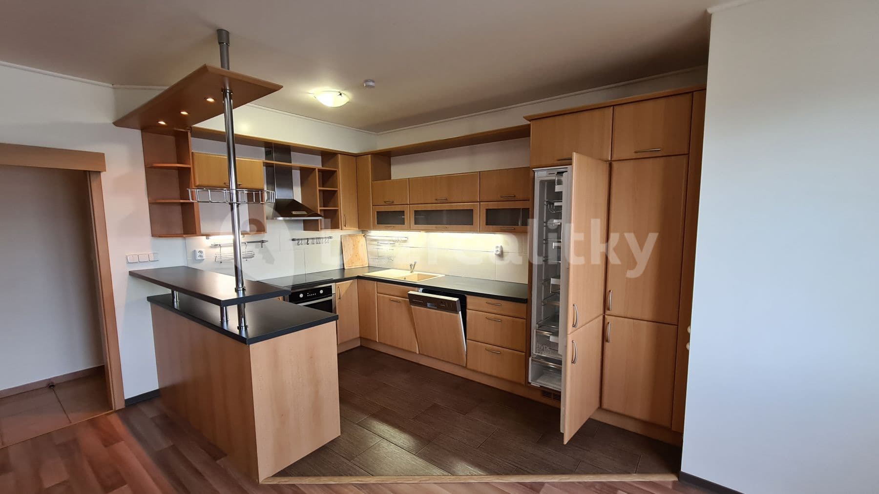 Prenájom bytu 3-izbový 92 m², Marie Podvalové, Praha, Praha Prenájom bytu 3-izbový 92 m², Marie Podvalové, Praha, Praha
