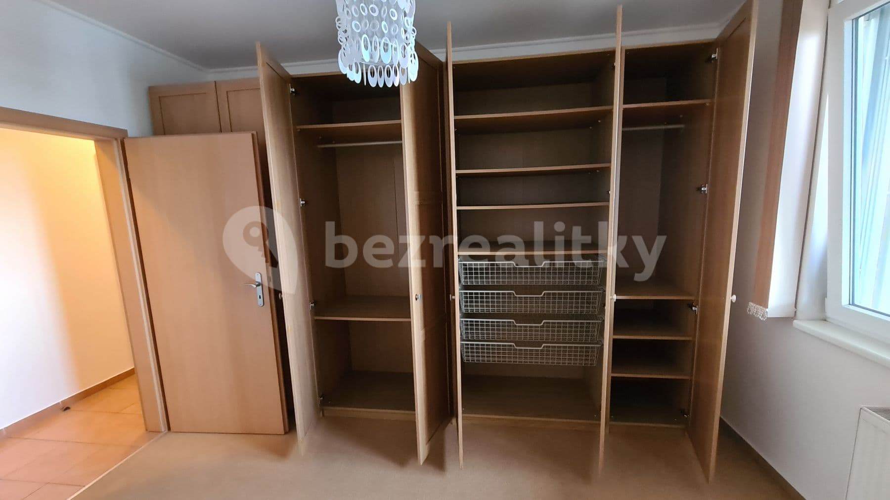 Prenájom bytu 3-izbový 92 m², Marie Podvalové, Praha, Praha Prenájom bytu 3-izbový 92 m², Marie Podvalové, Praha, Praha