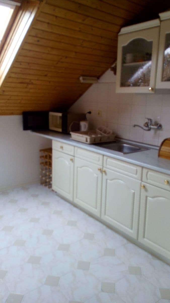 Prenájom bytu 3-izbový 75 m², Rakovnická, Praha, Praha Prenájom bytu 3-izbový 75 m², Rakovnická, Praha, Praha