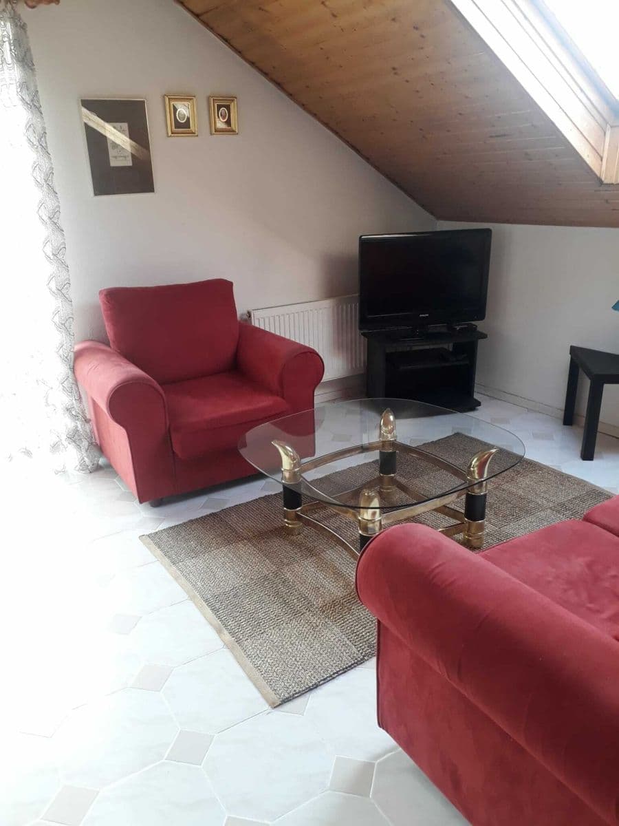 Prenájom bytu 3-izbový 75 m², Rakovnická, Praha, Praha Prenájom bytu 3-izbový 75 m², Rakovnická, Praha, Praha