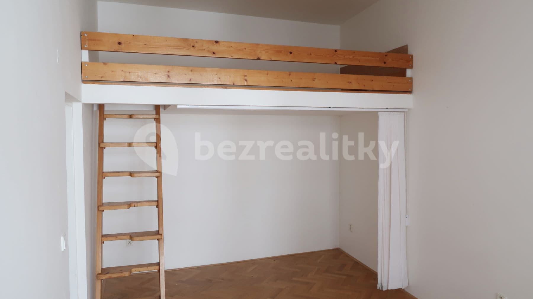 Prenájom bytu 1-izbový 34 m², Jeronýmova, Brno, Jihomoravský kraj Prenájom bytu 1-izbový 34 m², Jeronýmova, Brno, Jihomoravský kraj