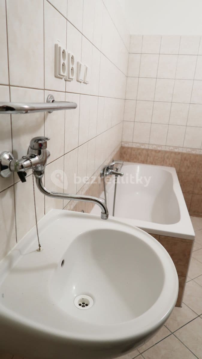Prenájom bytu 1-izbový 34 m², Jeronýmova, Brno, Jihomoravský kraj Prenájom bytu 1-izbový 34 m², Jeronýmova, Brno, Jihomoravský kraj