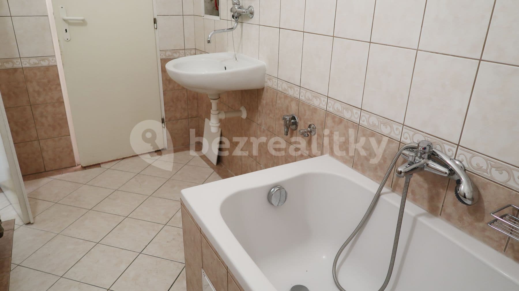 Prenájom bytu 1-izbový 34 m², Jeronýmova, Brno, Jihomoravský kraj Prenájom bytu 1-izbový 34 m², Jeronýmova, Brno, Jihomoravský kraj