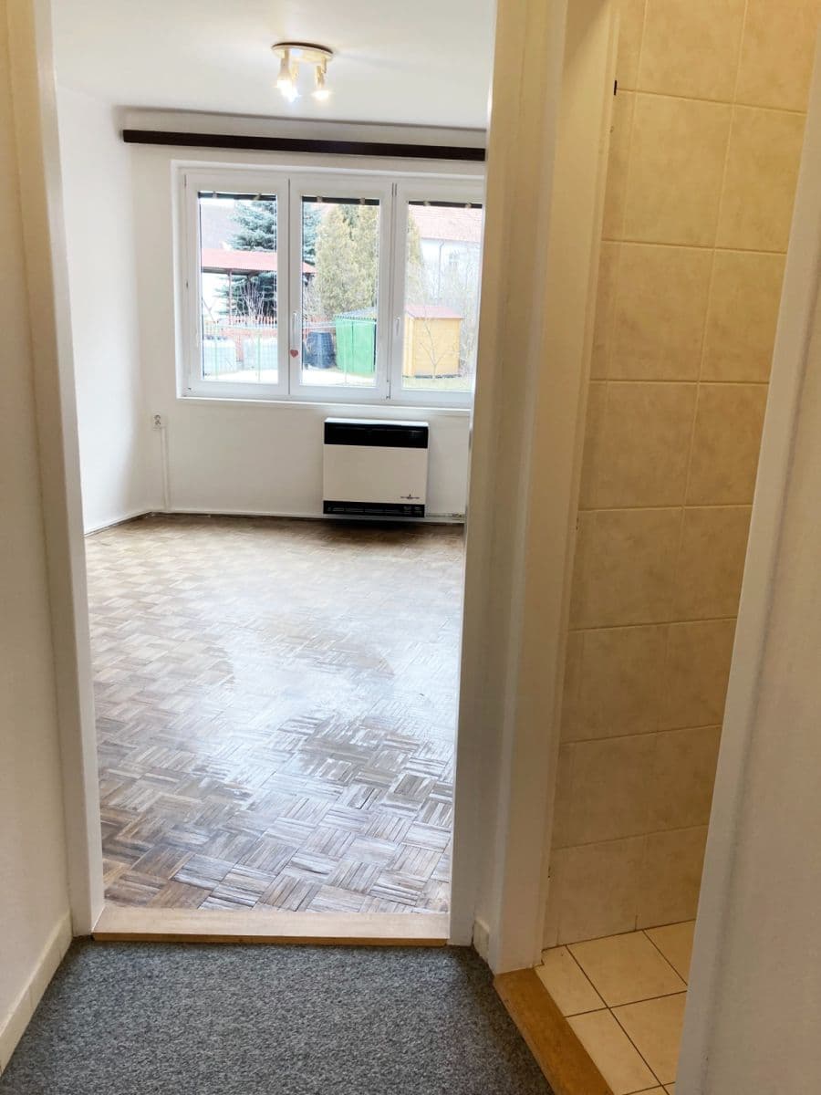Predaj bytu 1-izbový 26 m², Nádražní, Jindřichův Hradec, Jihočeský kraj Predaj bytu 1-izbový 26 m², Nádražní, Jindřichův Hradec, Jihočeský kraj