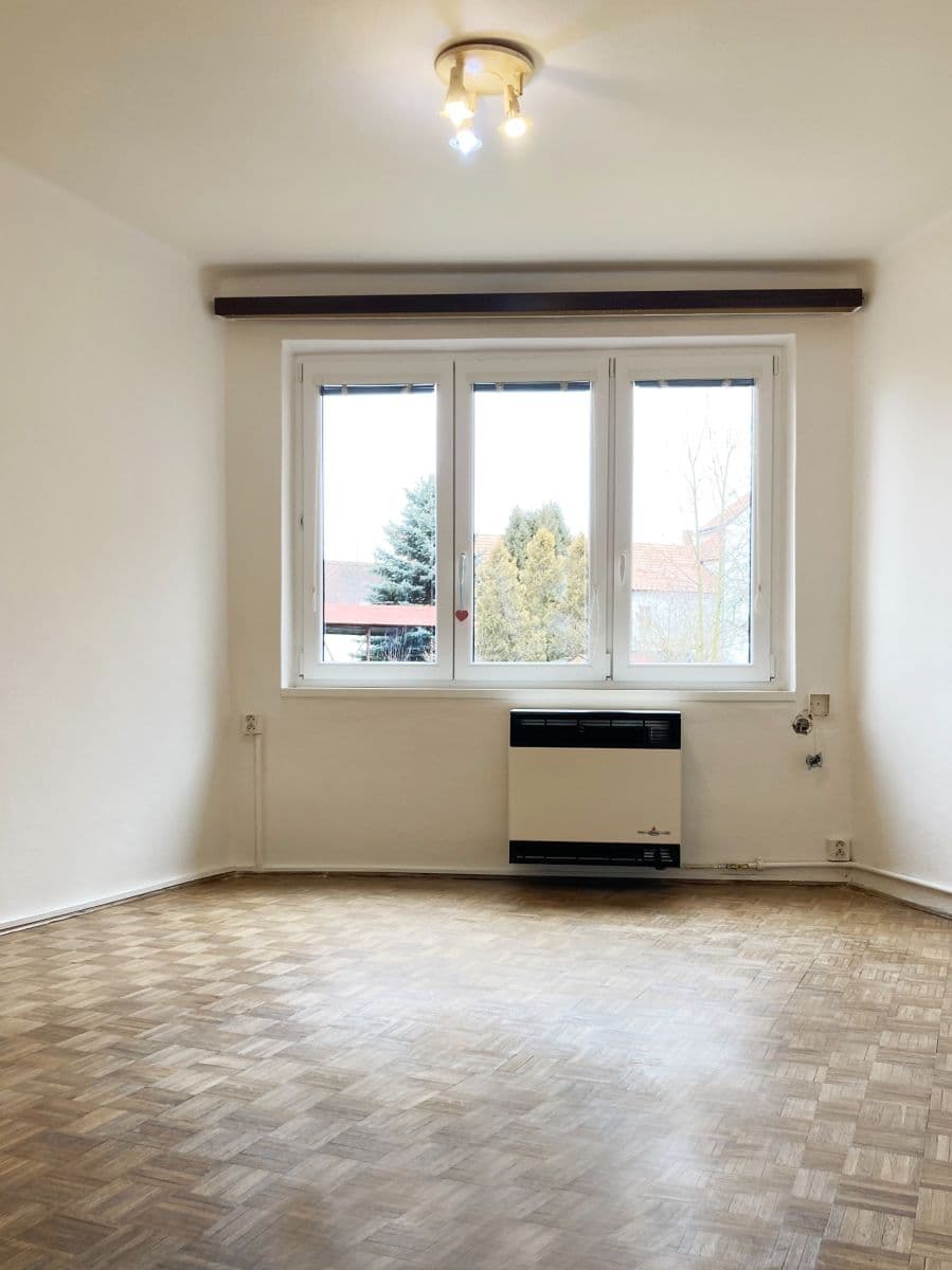 Predaj bytu 1-izbový 26 m², Nádražní, Jindřichův Hradec, Jihočeský kraj Predaj bytu 1-izbový 26 m², Nádražní, Jindřichův Hradec, Jihočeský kraj