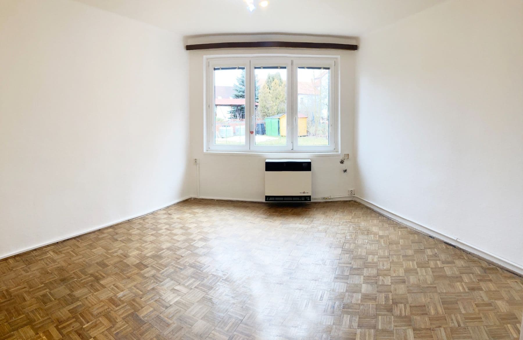 Predaj bytu 1-izbový 26 m², Nádražní, Jindřichův Hradec, Jihočeský kraj Predaj bytu 1-izbový 26 m², Nádražní, Jindřichův Hradec, Jihočeský kraj