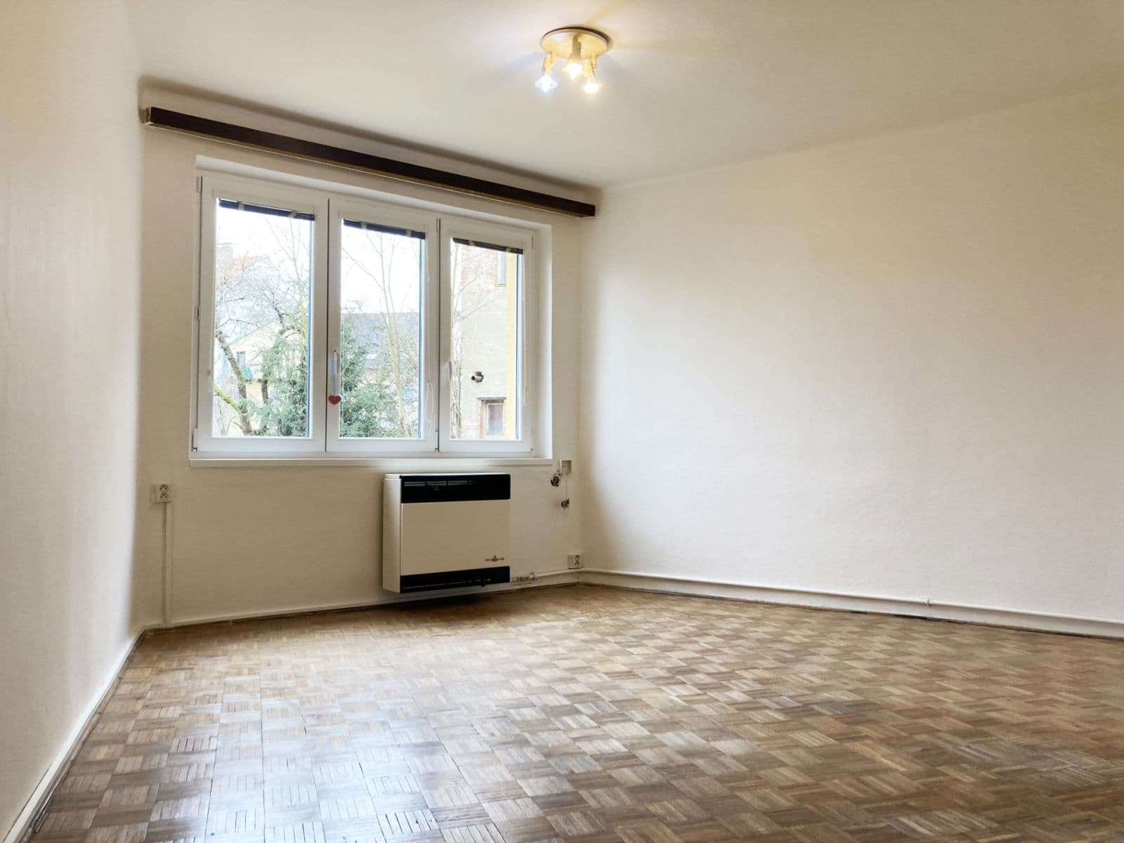 Predaj bytu 1-izbový 26 m², Nádražní, Jindřichův Hradec, Jihočeský kraj Predaj bytu 1-izbový 26 m², Nádražní, Jindřichův Hradec, Jihočeský kraj